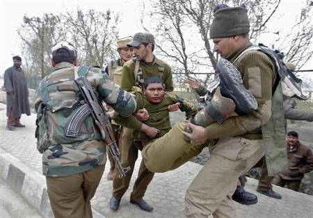 3-armymen-killed-in-south-kashmir-militant-attack