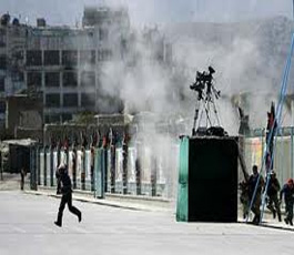 taliban-attack-afghan-presidential-palace-in-kabul