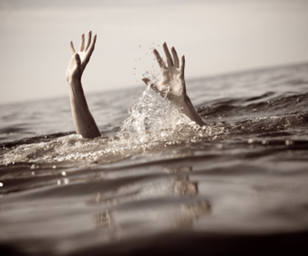 man-stages-accident-to-kill-wife-daughters