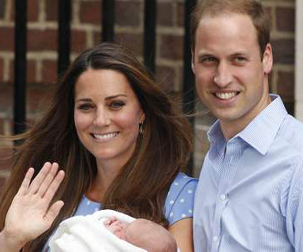 royal-baby-attends-first-photocall-as-parents-present-him-to-the-world