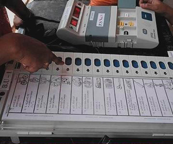 bihar-fakes-it-at-the-poll-booth-finds-76-lakh-suspect-voters