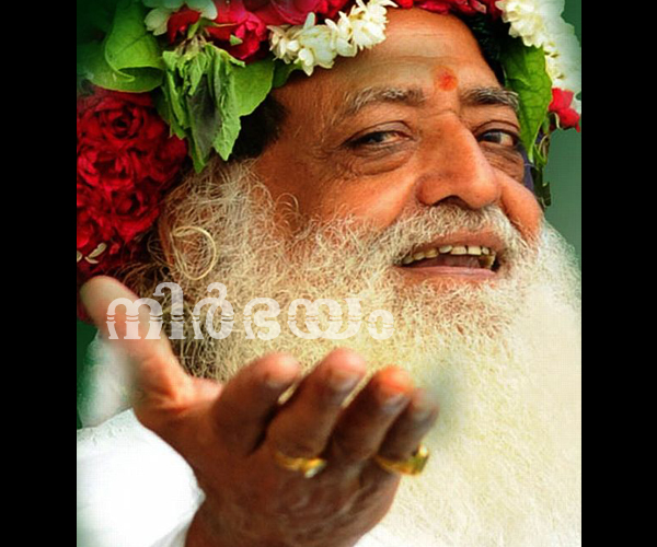 asaram-bapus-wife-came-forward-in-his-defense-and-claimed-that-he-has-never-touched-her