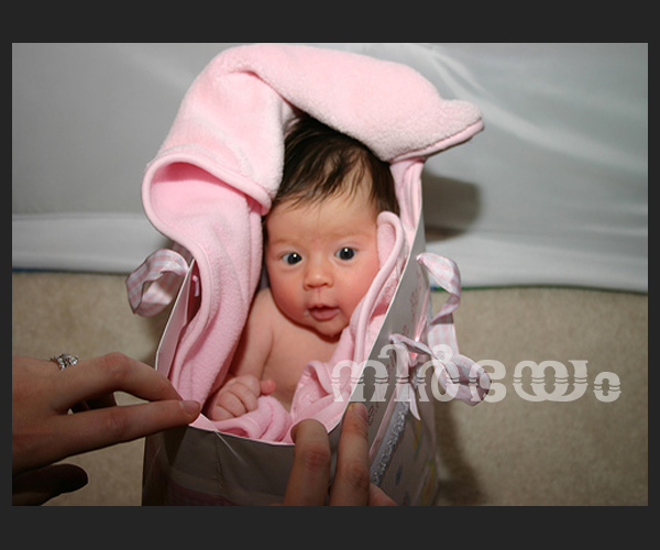 newborn-found-in-shopping-bag-near-roadside
