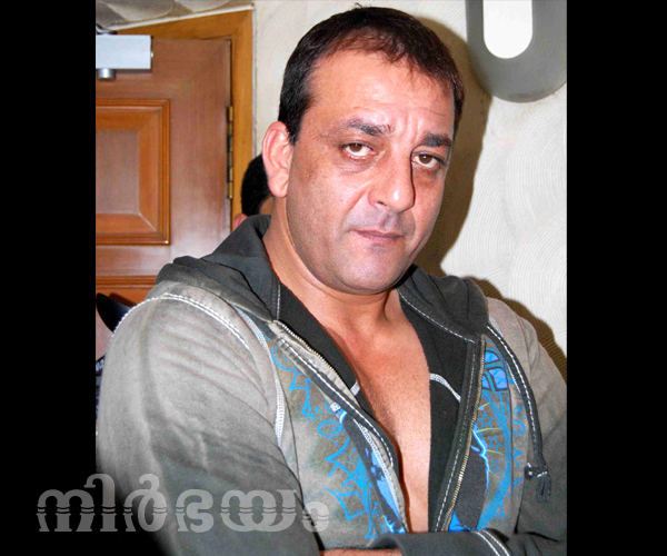 sanjay-dutt-will-return-to-yerawada-central-jail