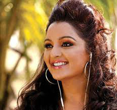 manju-warrier-getting-around-1-crore-rupees-as-remuneration-for-advertisement