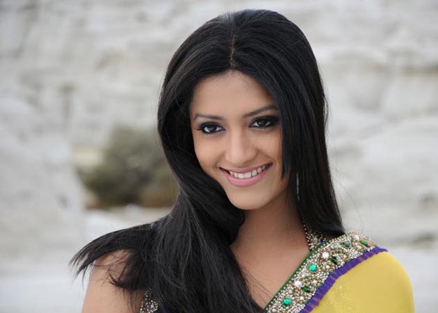 actress-mamtha-mohandas-backto-film-after-her-cancer-treatment
