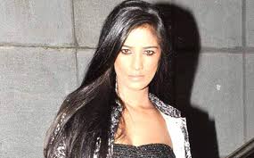 poonam-pandey-website-got-hacked-by-pakistani-hackers