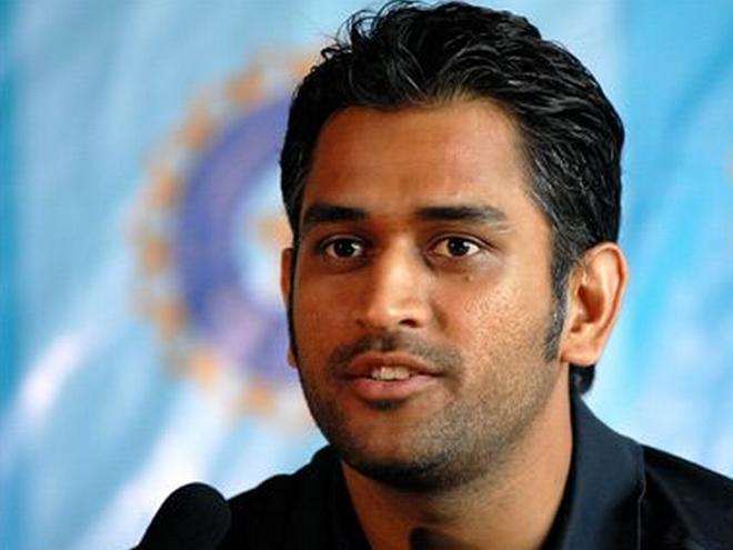 dhoni-out-of-asia-cup-with-side-strain