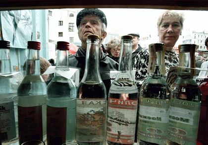 vodka-kills-russian-men-by-the-thousands-says-study