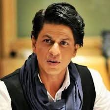 injured-shahrukh-khan-spotted-in-udaipur