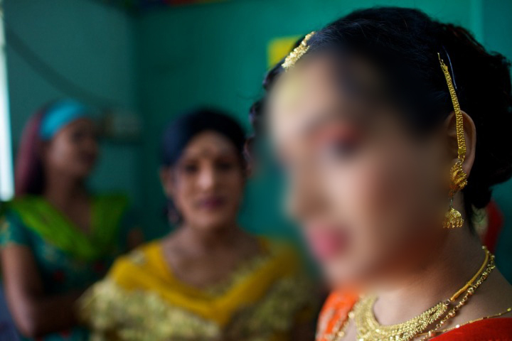 mans-penis-cut-off-by-hijhadas