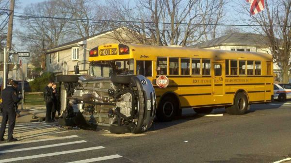 school-bus-accident-in-manjeri