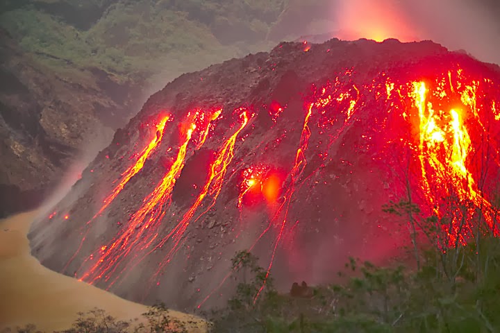 mount-kelud-eruption-in-jakarta