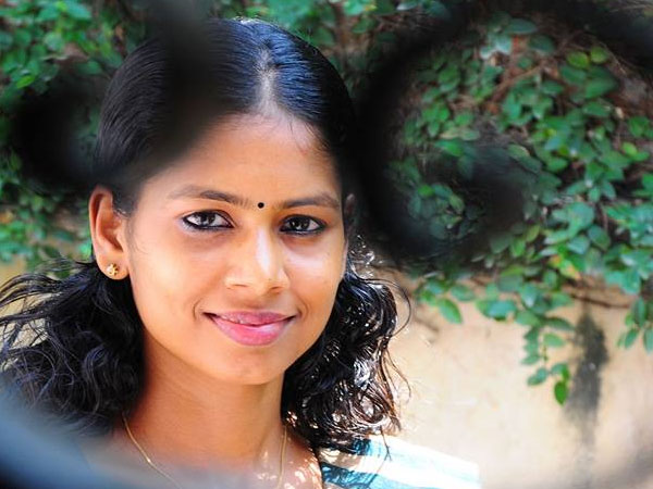 aswathi-nair-against-aap