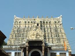 pollice-prevent-priest-in-sree-padmanabha-swami-temble