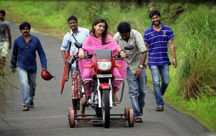 secret-of-nasriya-nazim-bike-riding