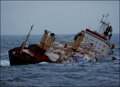 ships-crash-off-japan-coast-9-missing