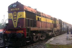 4-people-killed-in-train-accident