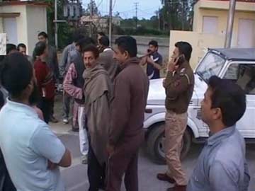 terror-attack-in-jammu-kashmirone-person-was-killed-and-three-injured