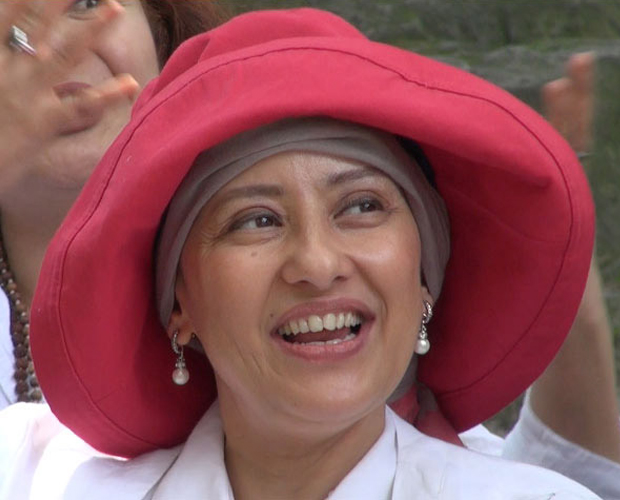 manisha-koirala-fights-cancer-with-courage-and-wants-to-act-again
