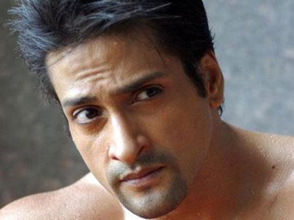 bollywood-actor-inder-kumar-arrested-on-charges-of-raping-model