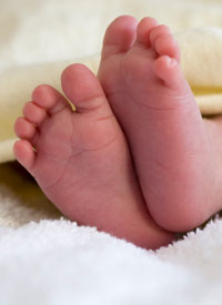 woman-tried-to-flush-down-baby-in-toilet