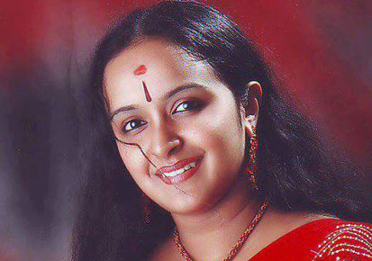 shalu-menon-reached-for-youth-festival-as-audience