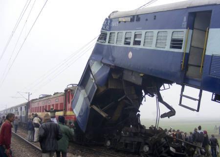 train-crash-in-uttar-pradesh2-death