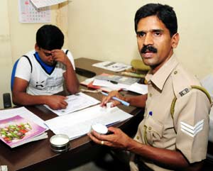 quack-from-bengal-held