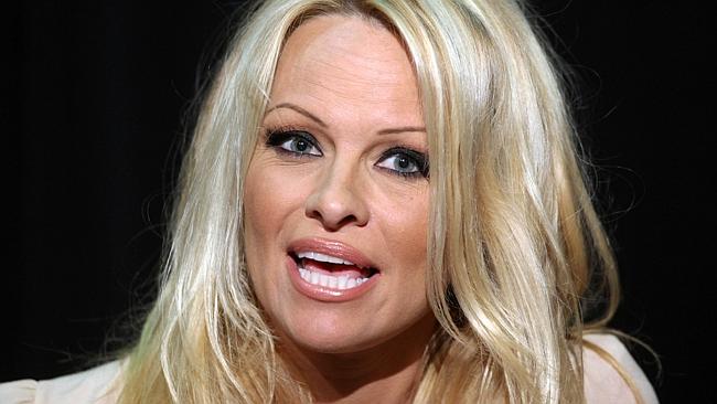 pamela-anderson-says-she-was-raped-at-childhood