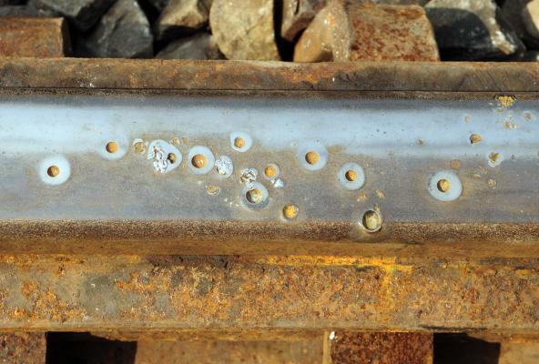 holes-found-on-railway-track-in-kozhikode