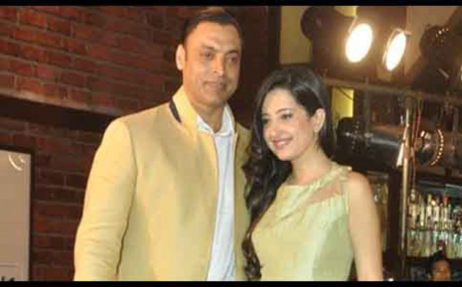 former-pakistani-cricketer-shoaib-akhtar-has-tied-the-knot-with-a-20-year-old-girl-from-haripur