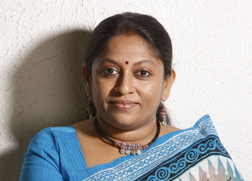 kr-meera-goes-to-vayalar-award