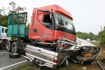 one-killed-five-injured-in-thondayad-bypass-accident