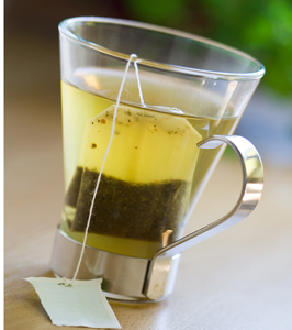 beauty-benefits-of-used-tea-and-tea-bag