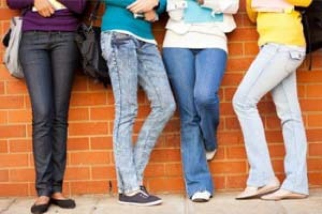 no-jeans-for-girls-dress-code-in-schools-colleges-hindu-outfit