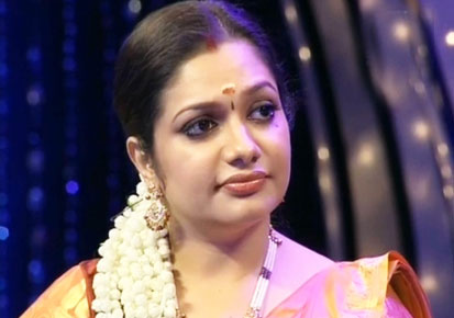 complaints-against-rimi-tomy-about-nilambur-pattulsav-controversy