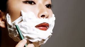 japanese-women-shave-their-faces-to-get-a-silky-smooth-skin