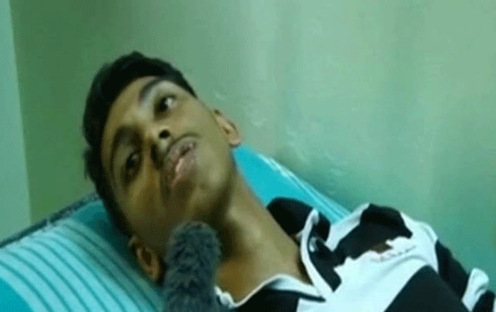 moral-cops-thrash-muslim-youth-for-posing-with-girl-in-mangaluru