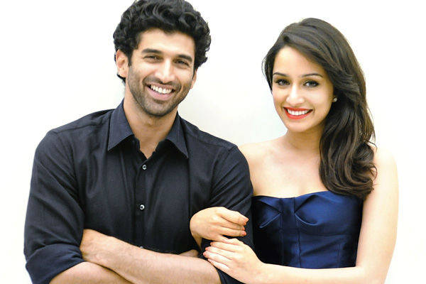 shraddha-aditya-roy-kapur-split