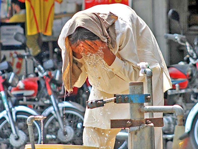 rain-relief-is-coming-as-death-toll-nears-700-in-pakistan-heat-wave