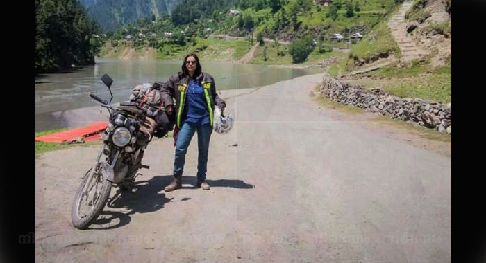 pakistani-female-biker-zenith-irfan-wants-to-travel-the-world-on-a-motorbike