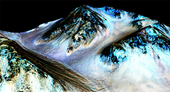 nasa-scientists-find-evidence-of-flowing-water-on-mars