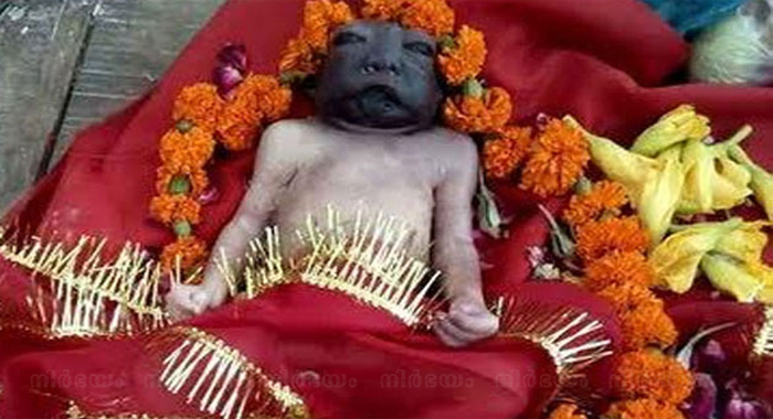 newborn-evokes-surprise-with-dark-coloured-face-becomes-maa-kali-for-this-up-village