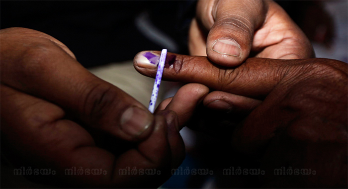 as-bihar-starts-polling-today-its-fifty-fifty-by-all-reckoning