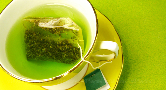 make-green-tea-shampoo