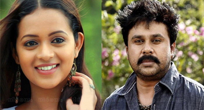 a-popular-actor-influenced-makers-to-deny-me-roles-bhavana-aimed-dileep