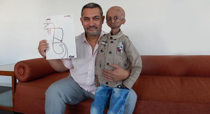 aamir-khan-meets-fan-with-progeria-leaves-him-optimistic