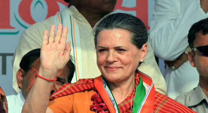 sonia-gandhi-to-reach-kerala-today