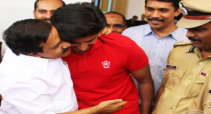 actor-dulquer-salman-visits-poojappura-central-jail